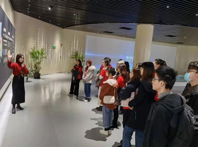 蘇州校區(qū)第六期“職海引航”計(jì)劃導(dǎo)師聯(lián)合指導(dǎo) 多方聯(lián)動(dòng)解析職業(yè)發(fā)展路徑